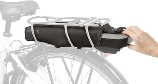 Accu Protect carrier accubeschermhoes van neopreen zwart - universele maat - fietsaccessoires . van Velo Pro