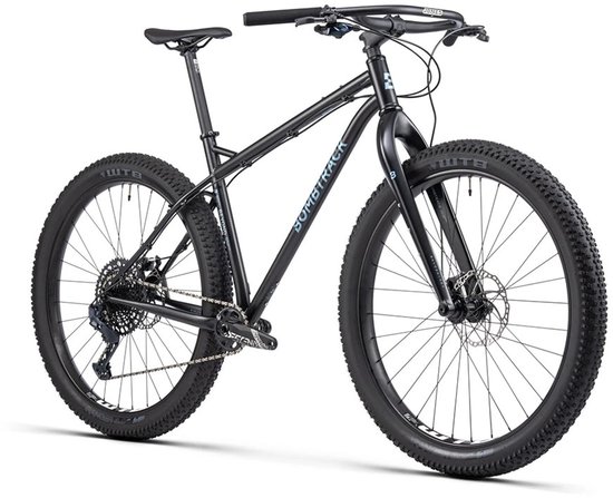 Bombtrack - Beyond+ ADV 2025 Mountainbike - Offroad Adventure Touring MTB - Carbon Vork - 29” Trail Bike - SRAM GX Eagle 12-speed - Bikepacking Hardtail - Mat Zwart - Maat M van Merkloos
