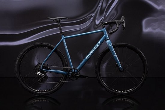 Bombtrack - Hook Ext - Fiets - Matt Groenblauw - XL - 60cm van Bombtrack