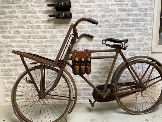 Dries Design D3SD - bierfleshouder - fiets bierfles houder - flessendrager - flessendrager fiets - fiets oldtimer - blikjes houder - blikjes houder fiets - cognac alligator - leder van Dries Design