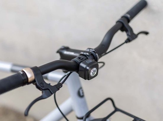 Fietslampjes USB-C oplaadbaar. Fietsverlichting. Fietslampen. Fietslichten. Fietskoplampen. Fietsachterlichten. Fietsveiligheidslampen. Fietslichtjes. LED-fietslampen. Fietsverlichtingsset. USB-oplaadbare fietslampjes