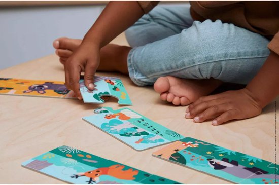 Janod WWF - Educatieve Puzzel Spoorzoeken - Met De Kleurrijke Illustraties Kunnen Kinderen De Dierenafdrukken Op Het Eerste Stuk Identificeren, Het Dier Op Het Tweede En Wat Het Eet Op Het Laatste Stuk - Geschikt Vanaf 2 Jaar van Janod