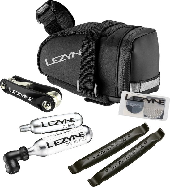 Lezyne M-Caddy CO2 Kit - Praktisch zadeltasje met complete CO2-kit - Twin Speed ​​Drive CO2 inflator, twee 16g CO2-bussen, een RAP 6 multitool en Matrix Levers Bandenlichters - 130x60x80 mm - 0.6 Liter - Nylon - Zwart van Lezyne