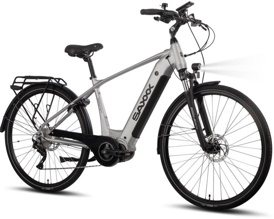 SAXXX 28 inch Trekking elektrische fiets -250W middenmotor - 80Nm -540Wh volledig geïntegreerde uitneembare accu - tot 110 km actieradius -SHIMANO Deore 10 versnellingen - hydraulische schijfremmen voor en achter -SR SUNTOUR verende voorvork - zilver