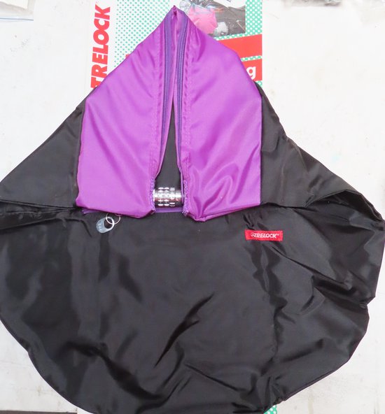 Trelock - Helm safe bag - Moto / bromfiets / E-Bike - Met cijferslot - Waterdicht - Zwart / Paars van T