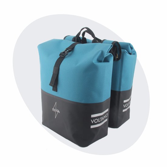 Voltano Dubbele Fietstas Rolltop Reflective Special Edition - Zwart / Blauw - 50 Liter - 100% Waterdicht - Fietstassen Electrische Fietsen van Voltano