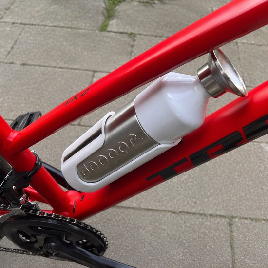 Waterfles Fietshouder Geschikt Voor Dopper Fles Ø73mm – Speciaal voor Dopper Flessen Ø73 mm – Universele Bidonhouder Fietsframe – Stevige Anti-Rammel Waterfles Houder voor Racefiets, MTB en Stadsfiets – Duurzaam Design – Wit